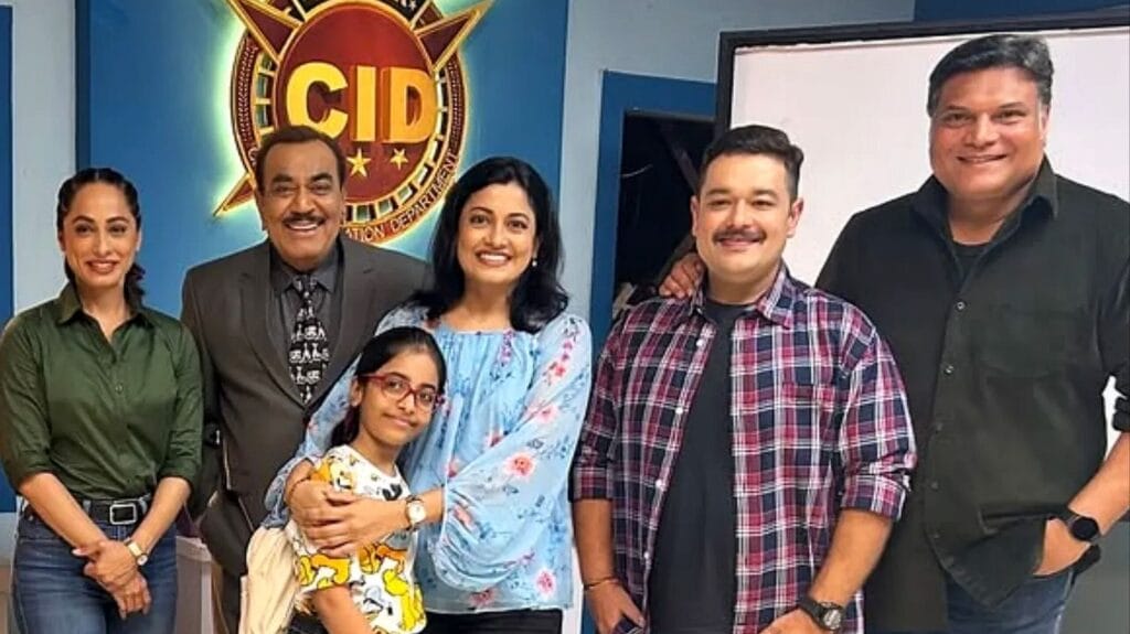 CID season 2 ke baad Season 3 ko Just 6 months mein aane ki chances nikal Ke a rahi hai.